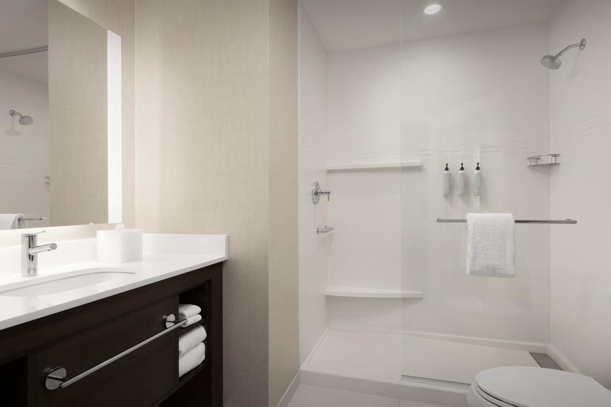 Residence Inn Kenwood Exterior photo