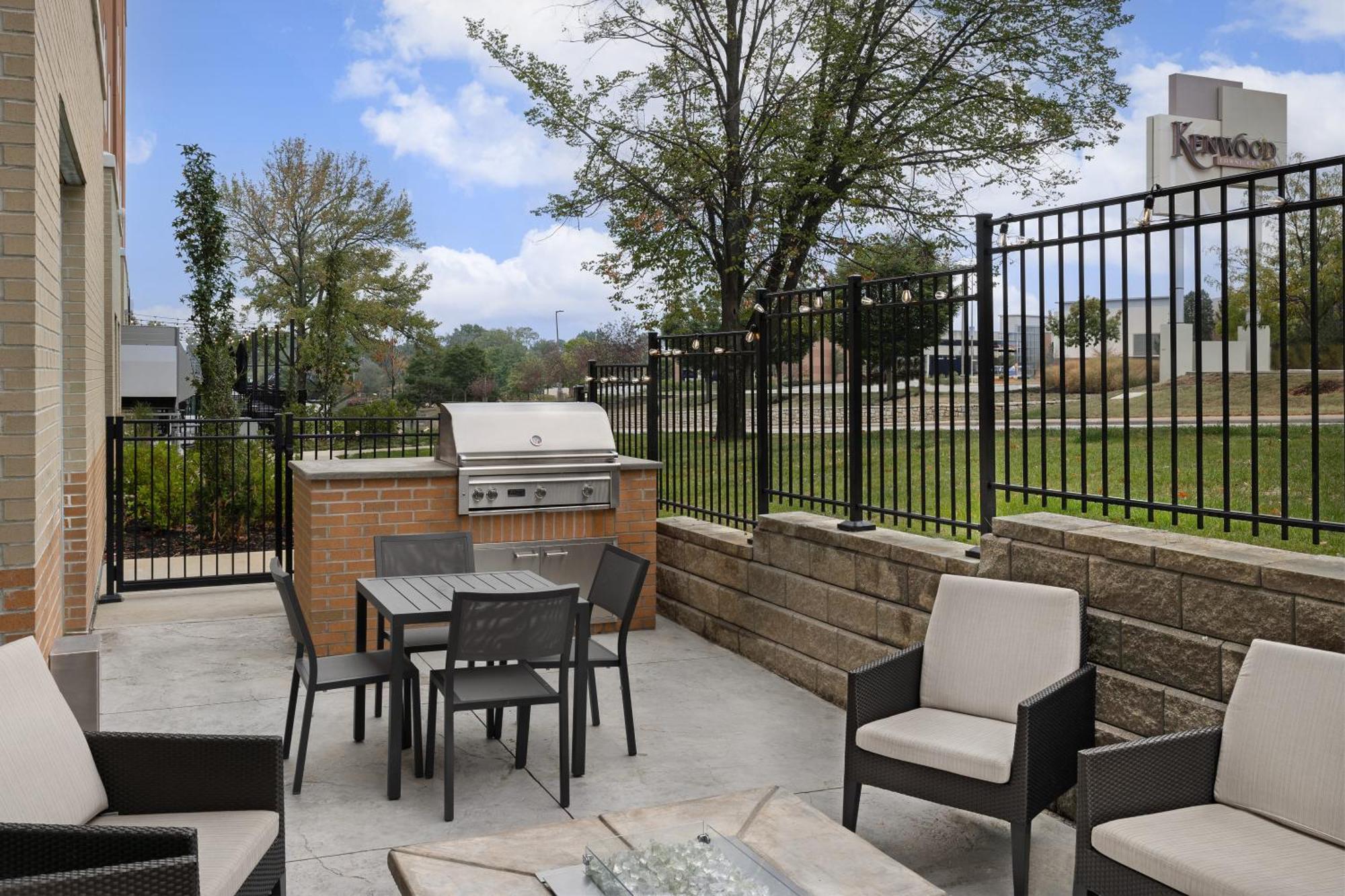 Residence Inn Kenwood Exterior photo